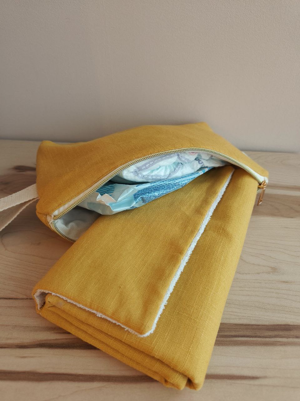 Pack cambiador y pañalera de lino personalizados