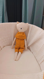 Gatito de peluche artesanal para acompañar los primeros años